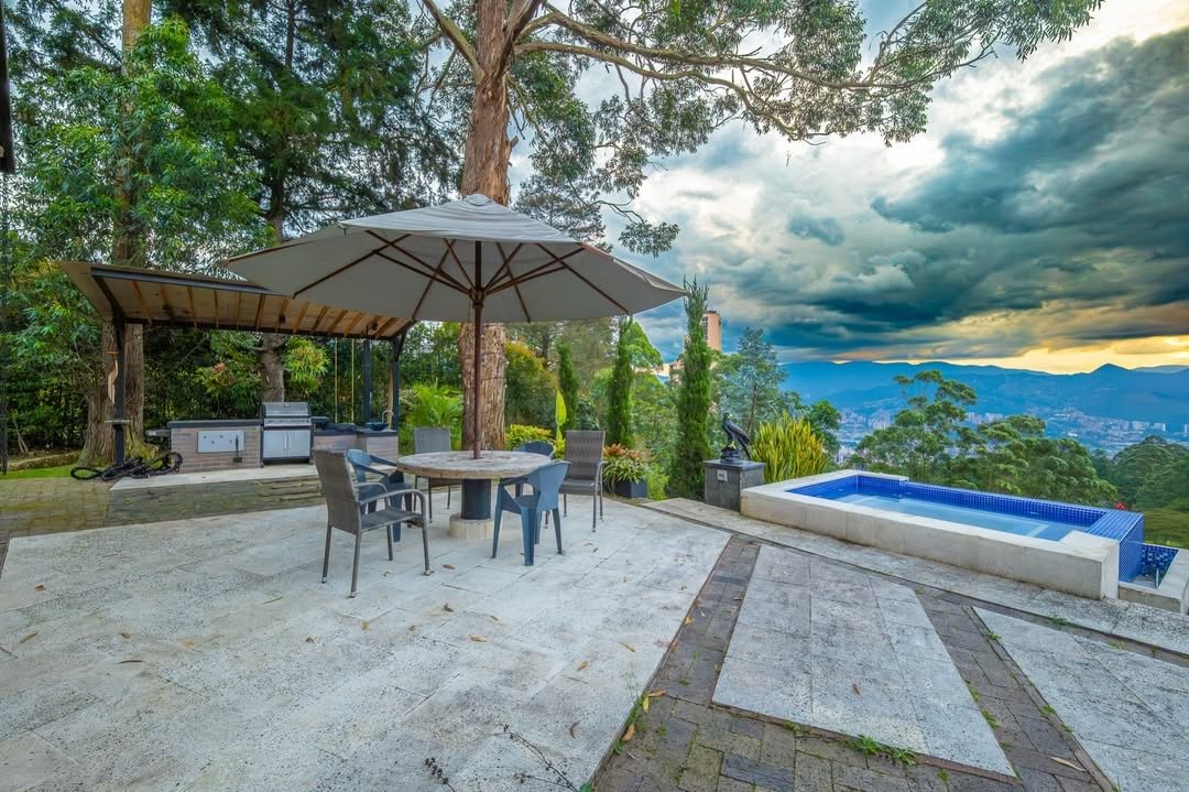 Exclusiva Casa en Venta y Renta en Las palmas  - Image 2