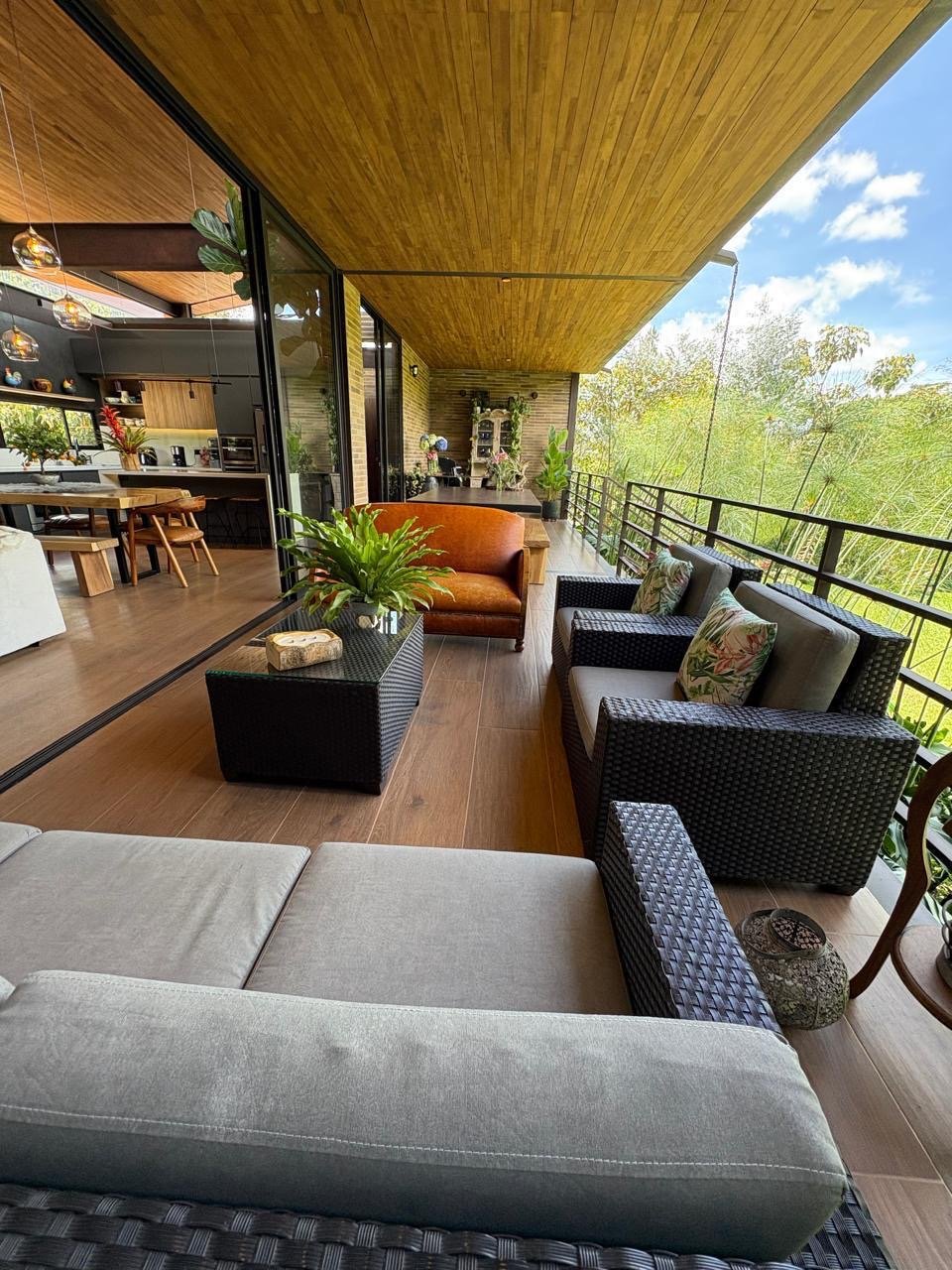Exclusiva Casa Campestre en Renta o venta en el Sector del Retiro  - Image 10
