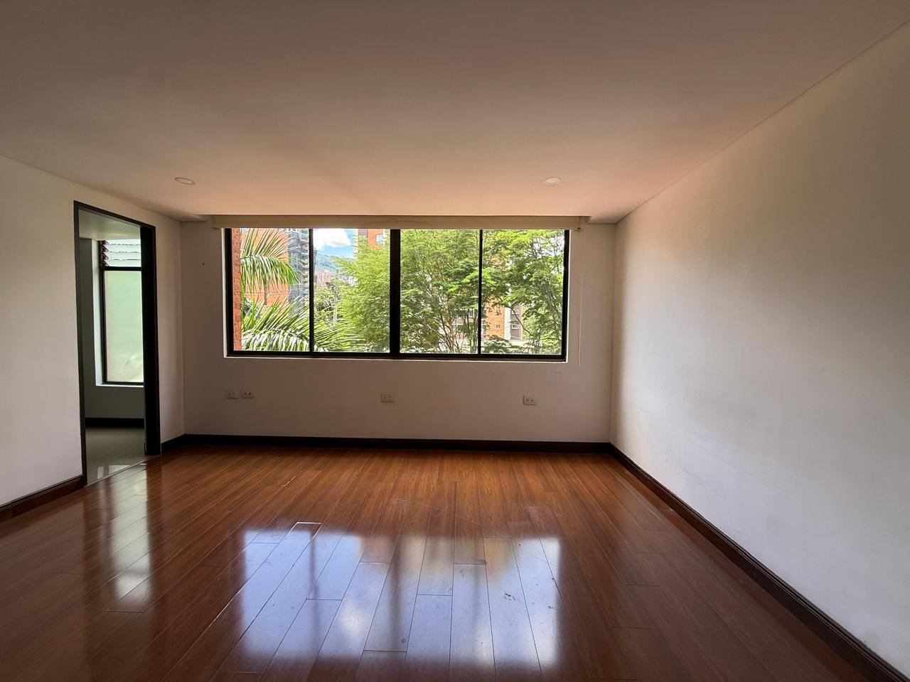 En renta y Venta amplio apartamento en Castropol  - Image 14