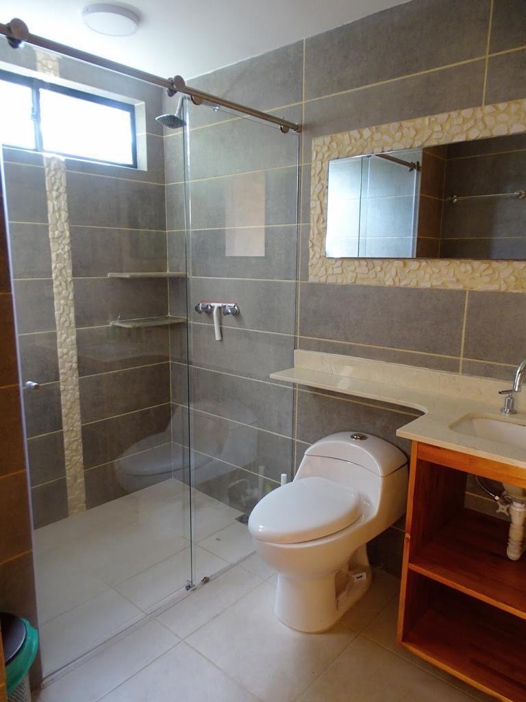 En Renta y Venta exclusiva Casa con piscina Privada  - Image 21