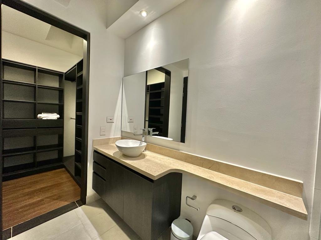 Exclusiva casa en Renta Tradicional en el Sector de las Palmas  - Image 19