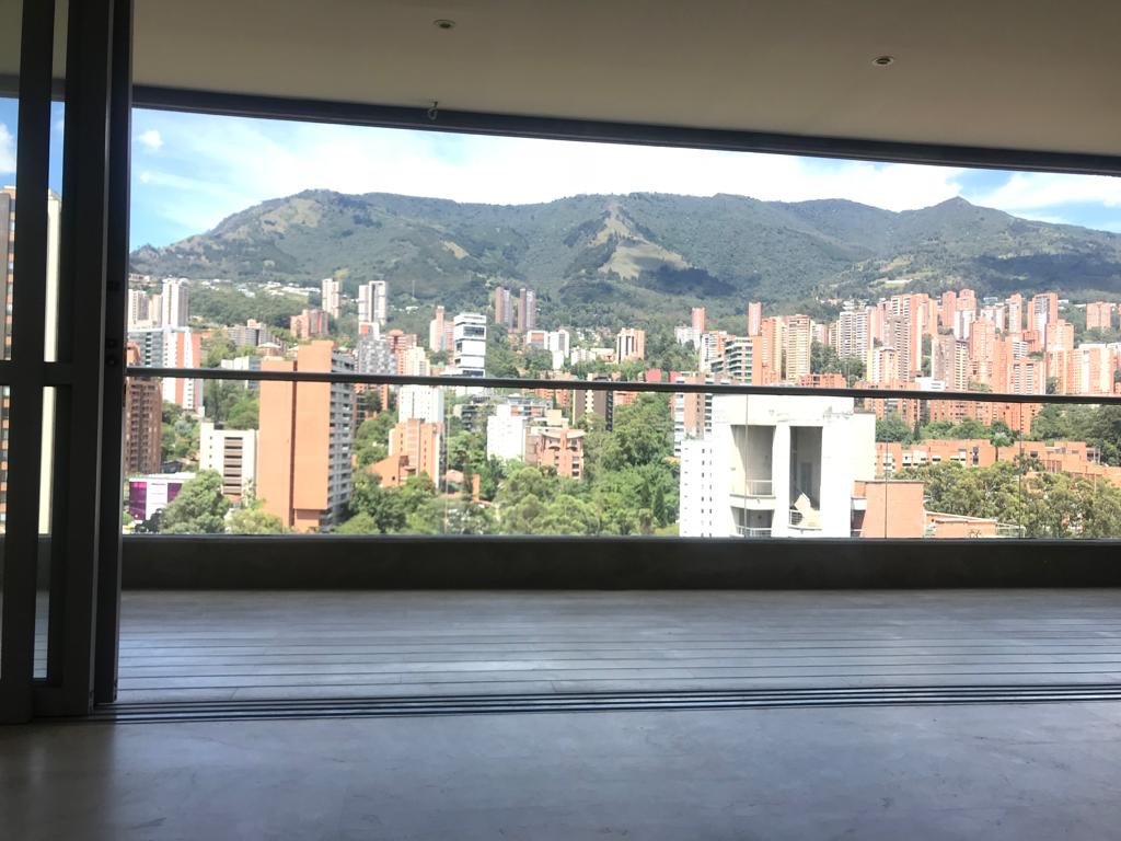 Apartamento de lujo en Renta y Venta en Provenza Poblado  - Image 2