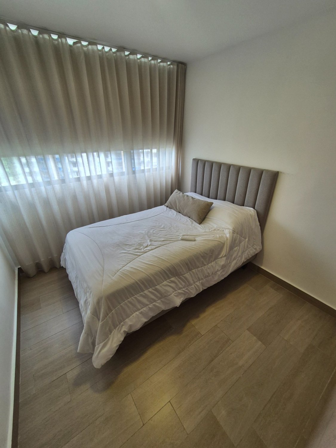 Venta de Apartamento Amoblado en Lago Alto - Image 9