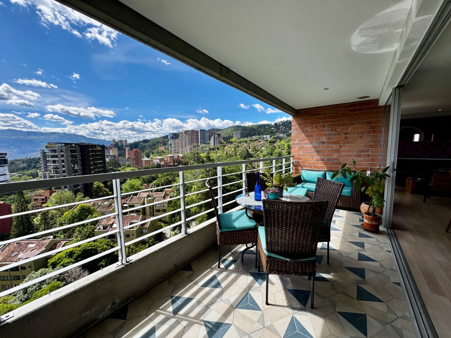 Exclusivo Apartamento en La Concha - Image 15