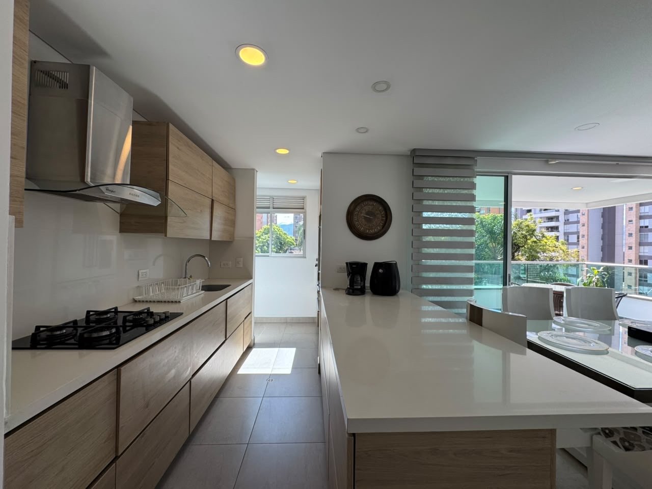 Apartamento completamente dotado en Renta en el sector de milla de oro  — 2