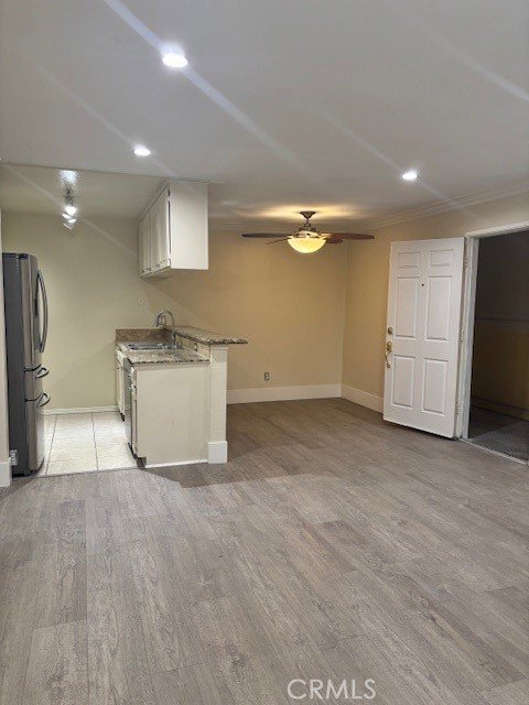 Spacious Van Nuys Condo - Image 1