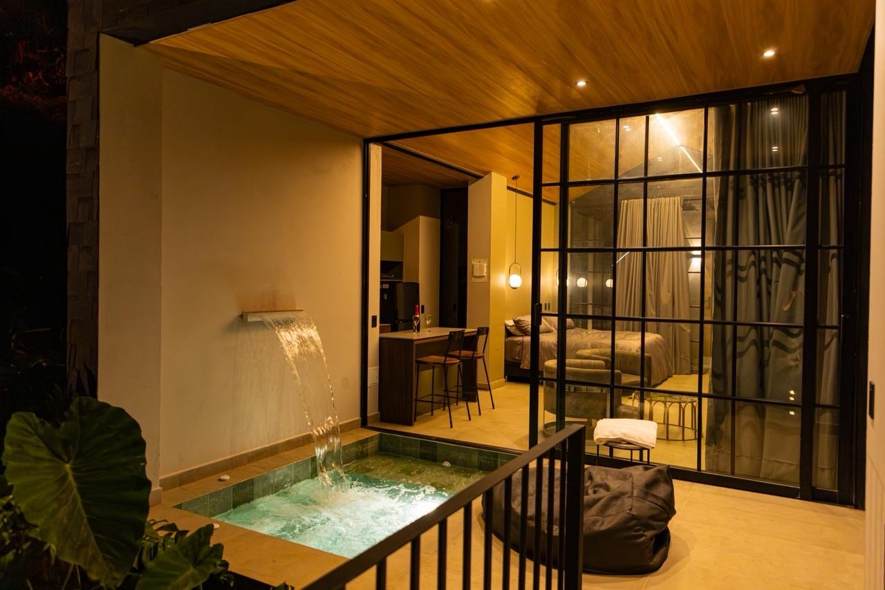 Cabaña rodeada de naturaleza  - Image 3