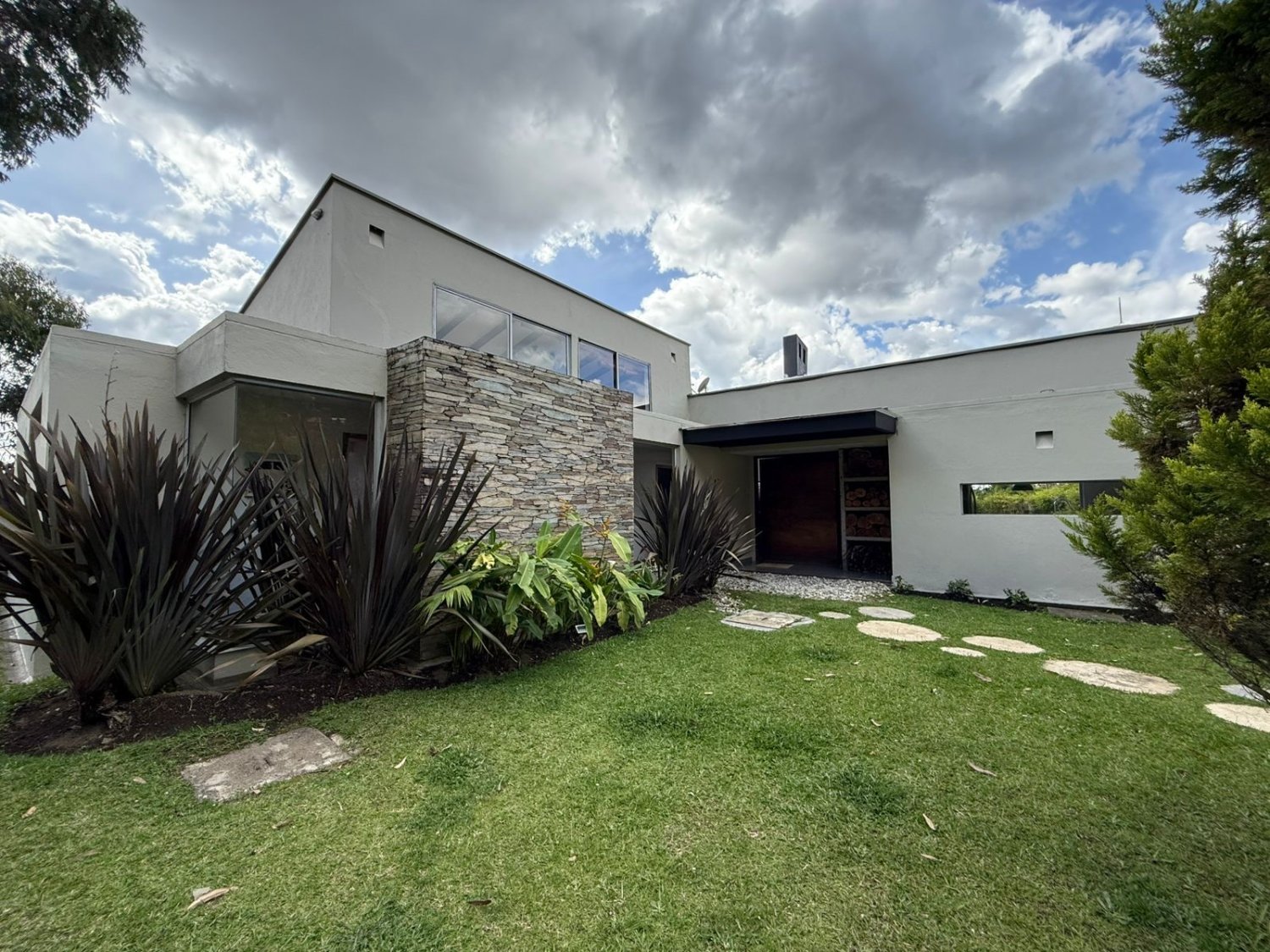 Hermosa casa en Renta en lasPalmas  - Image 2