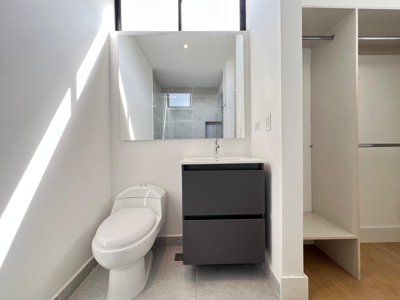 Gran casa Duplex disponible en Renta en Envigado . — 18