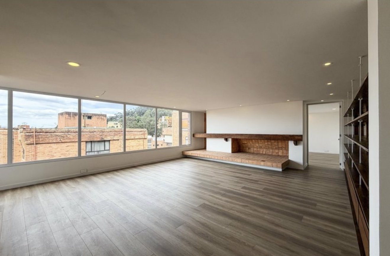 Dúplex en Venta en Los Rosales, Bogotá  - Image 1