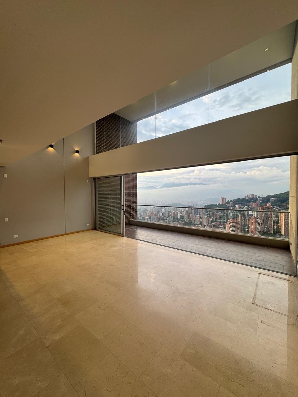 Exclusivo Penthouse con Vista panorámica a Medellín  — 9