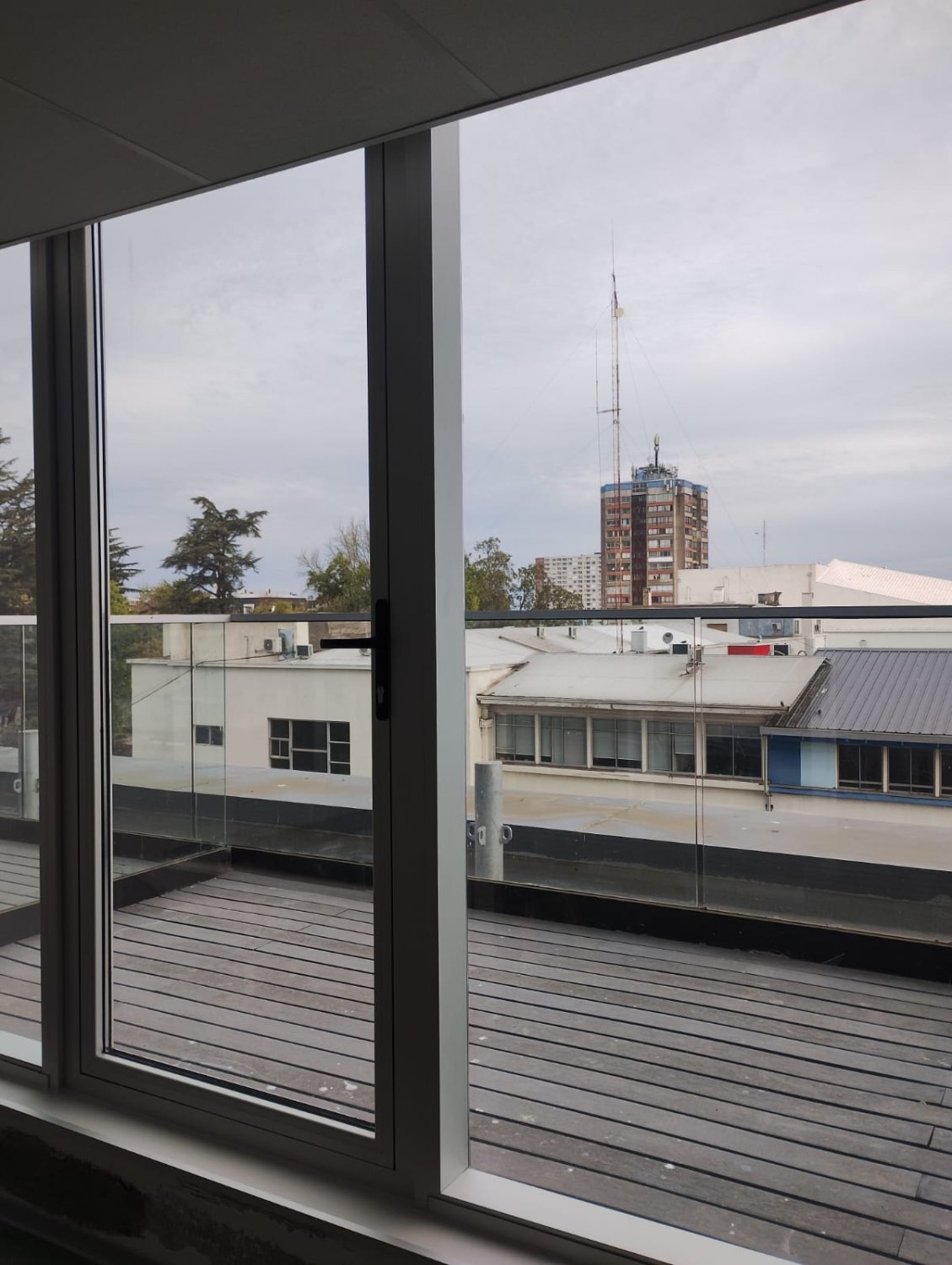 Oficina amoblada frente a Plaza de Armas - Edificio Los Héroes - Image 7