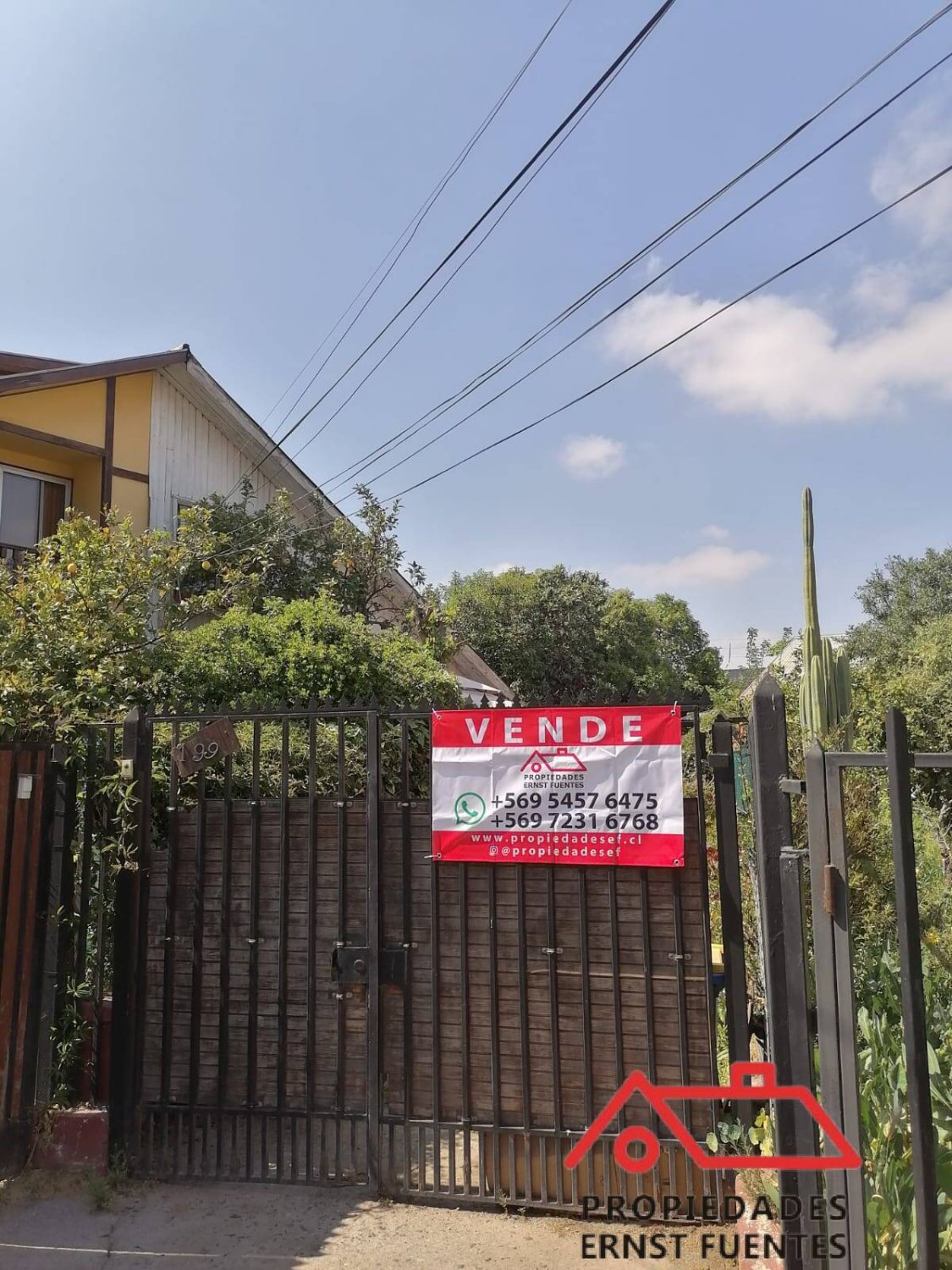 Venta Casa en Metro Vicente Valdes, La Florida - Image 1