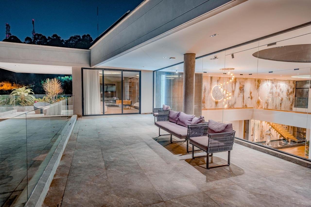 Exclusiva Mansión con Vista a todo medellin en Venta  - Image 14