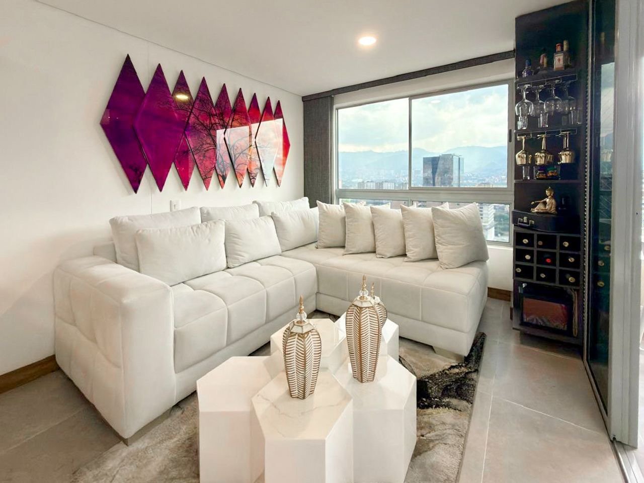 Venta De moderno apartamento en Ciudad Del Rio Medellin - Image 4