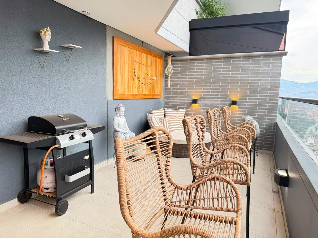 Hermoso apartamento completamente Dotado disponible en Renta con Vista a Medellín  — 17