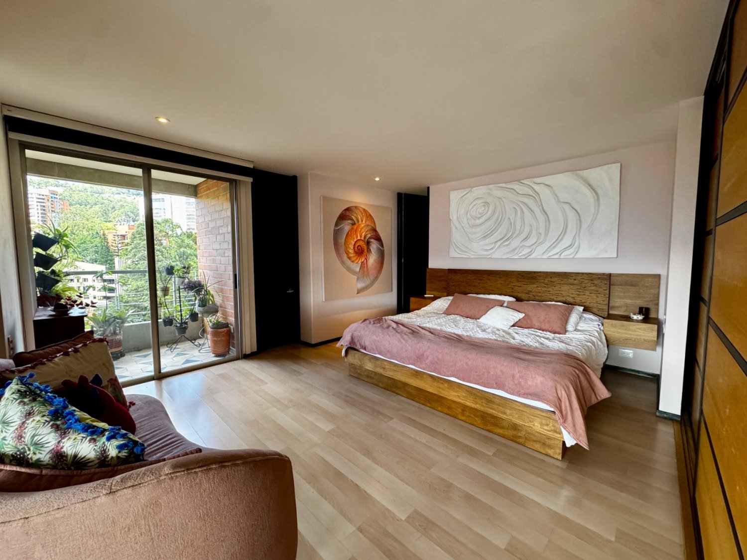 Exclusivo Apartamento en La Concha - Image 16