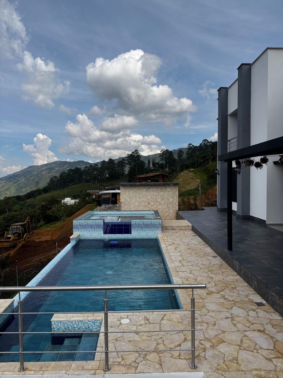 Exclusiva casa vacacional en Girardota en Renta amoblada por noches y meses  — 2