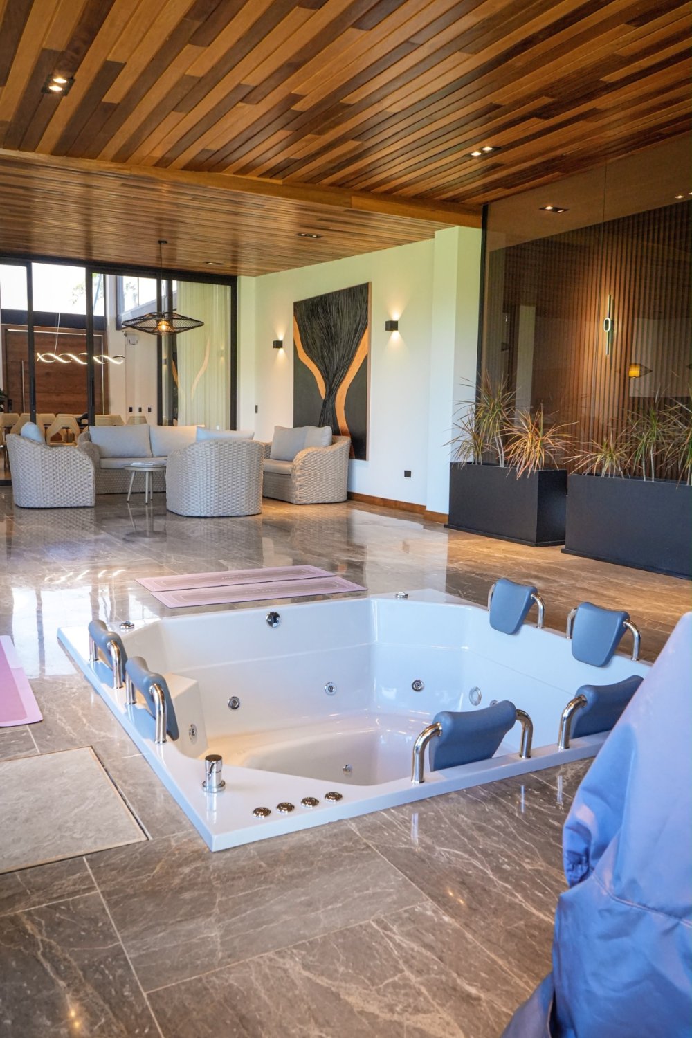 Exclusiva Casa en Renta y venta en el Club De Llano Grande  — 3
