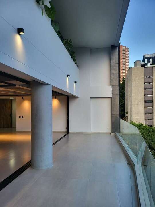 Hermoso apartamento con Doble altura y vista extraordinaria  — 12