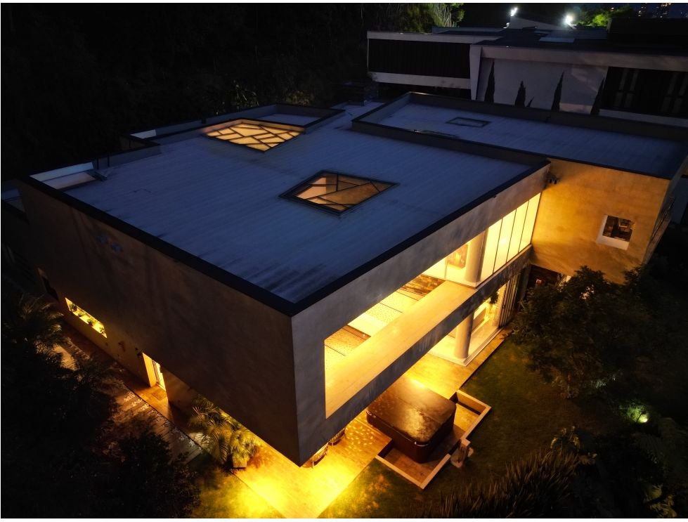 Exclusiva mansión en Renta  Venta en el poblado (Calera) - Image 16