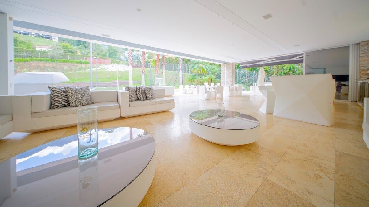 Luxury Residence for Long-Term Rent - 18