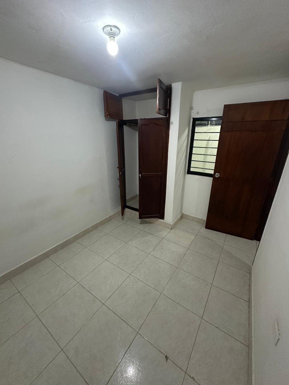 Moderno Apartamento en Betania - Image 5