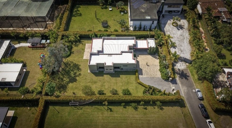 Exclusiva Casa campestre en Renta y venta Llano Grande  — 3