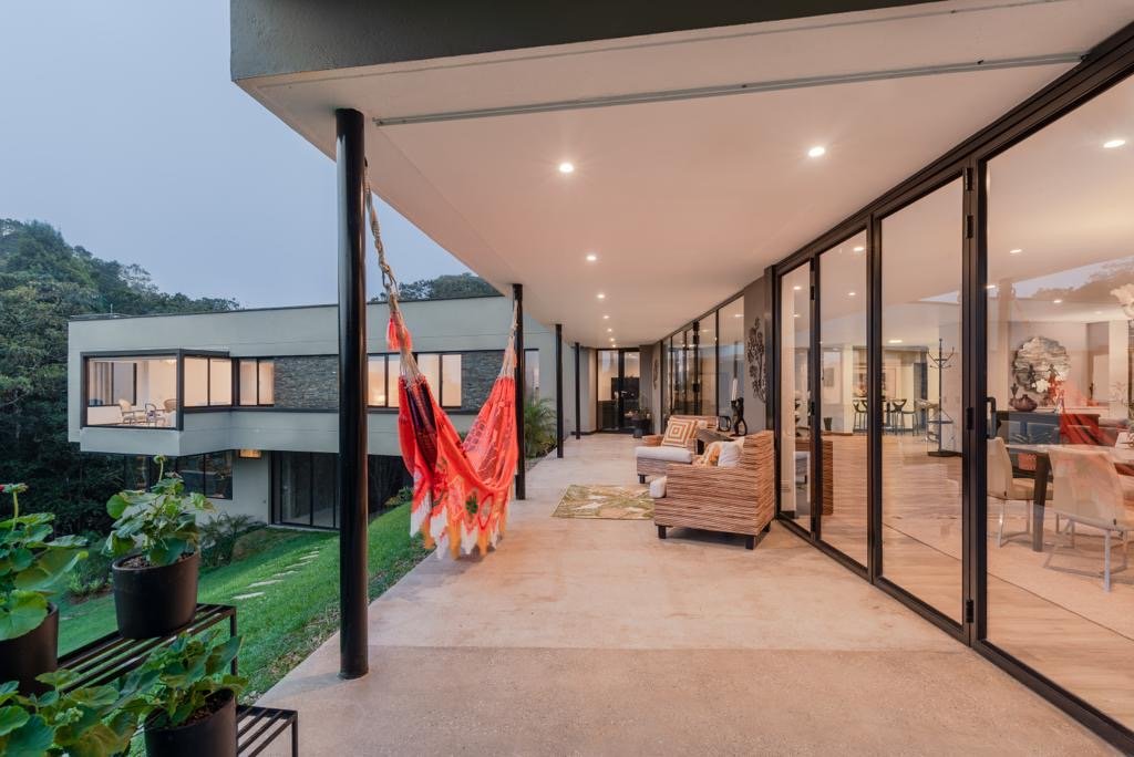 Exclusiva Casa en Renta y Venta en el Alto de las palmas . — 11