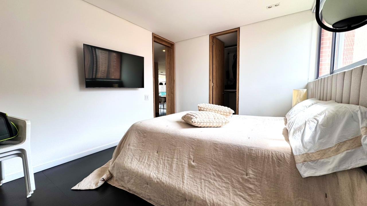 Apartamento moderno en renta Amoblada en el Sector del poblado  - Image 19
