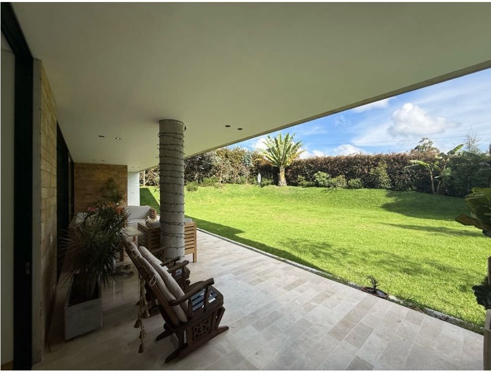 Exclusiva casa de dos niveles en venta en las Palmas  — 12