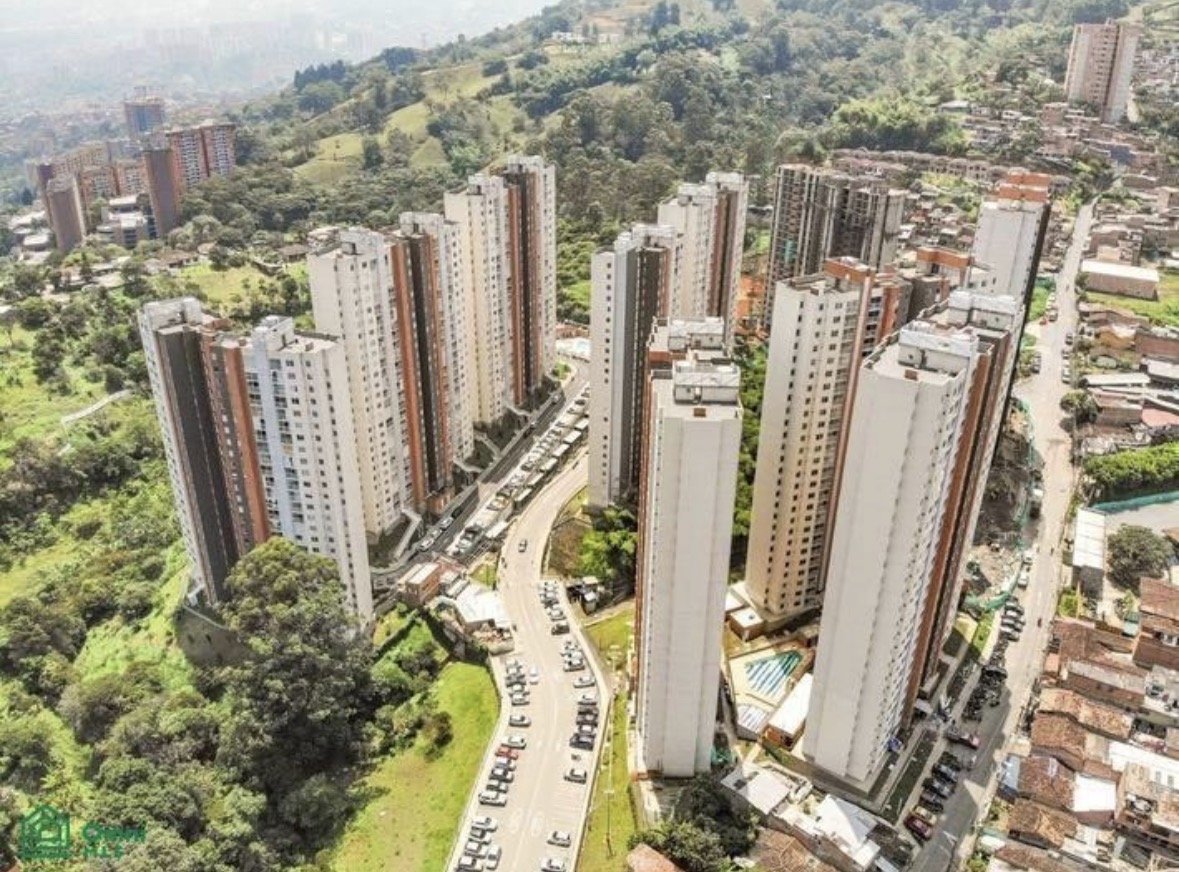 Apartamentos vís Disponibles en Venta (Sabaneta) — 1