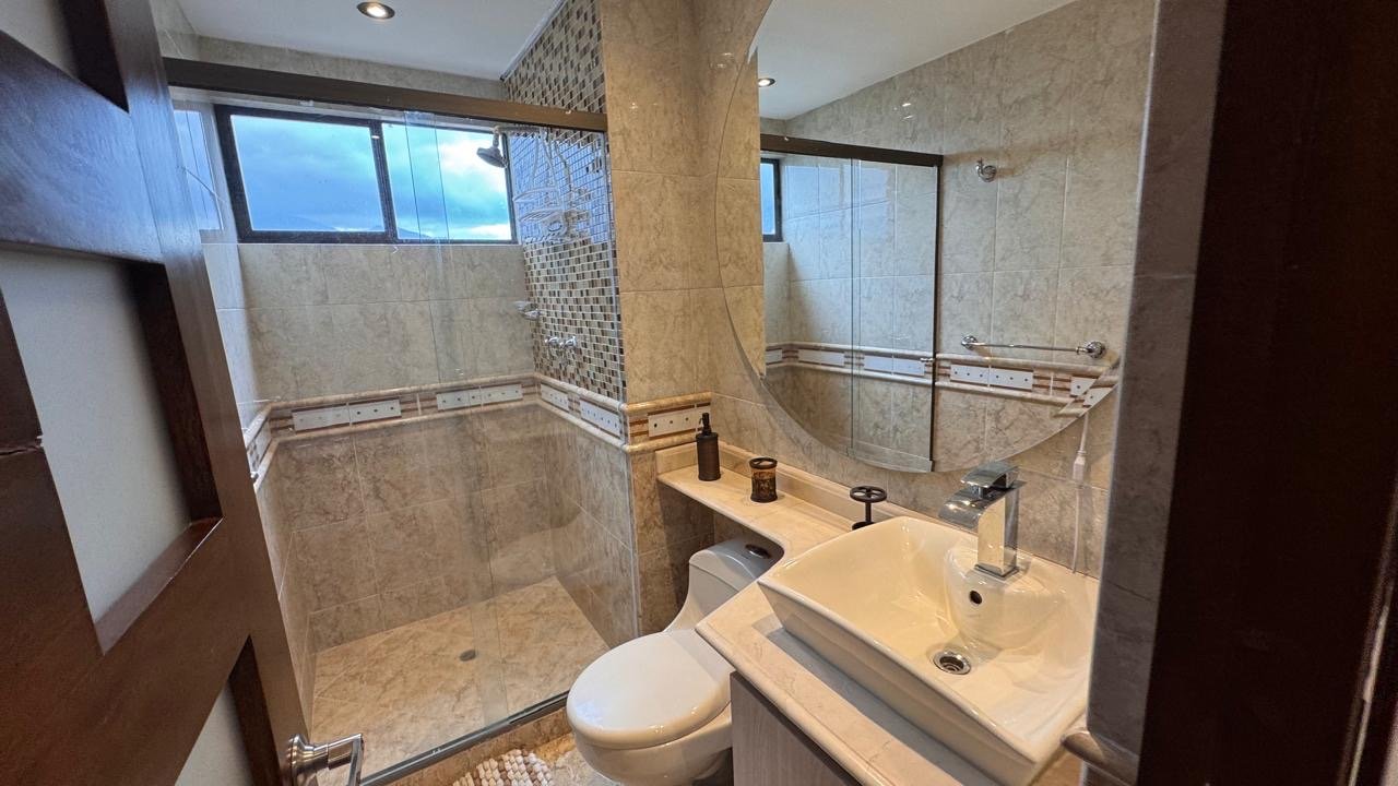 Exclusivo Apartamento en venta (Duplex) - Image 5