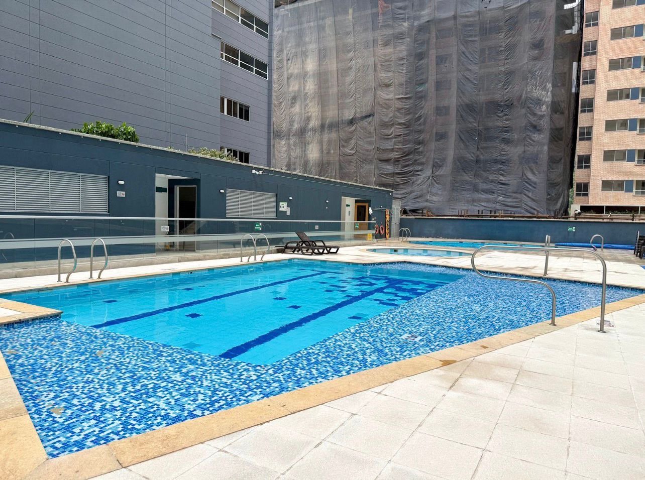 Venta De moderno apartamento en Ciudad Del Rio Medellin - Image 14