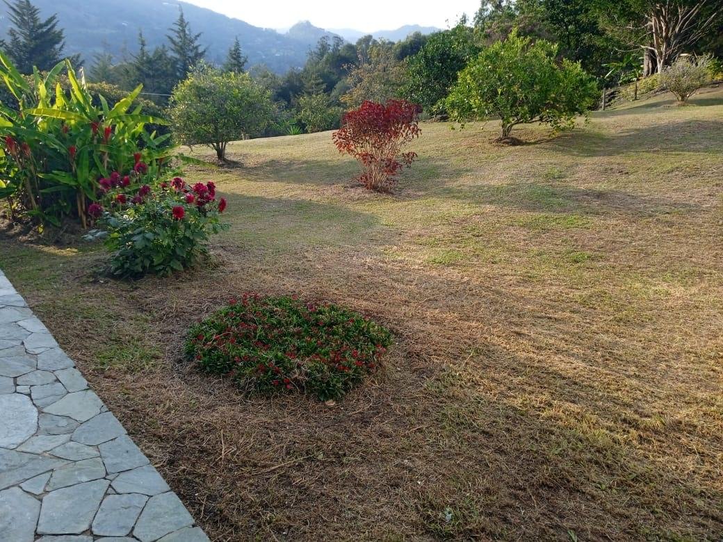 Casa Campestre en Fizebad Con Gran Lote - Image 7