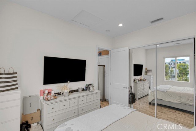 Beautifully Updated Gated Single-Level Apartment - Image 4