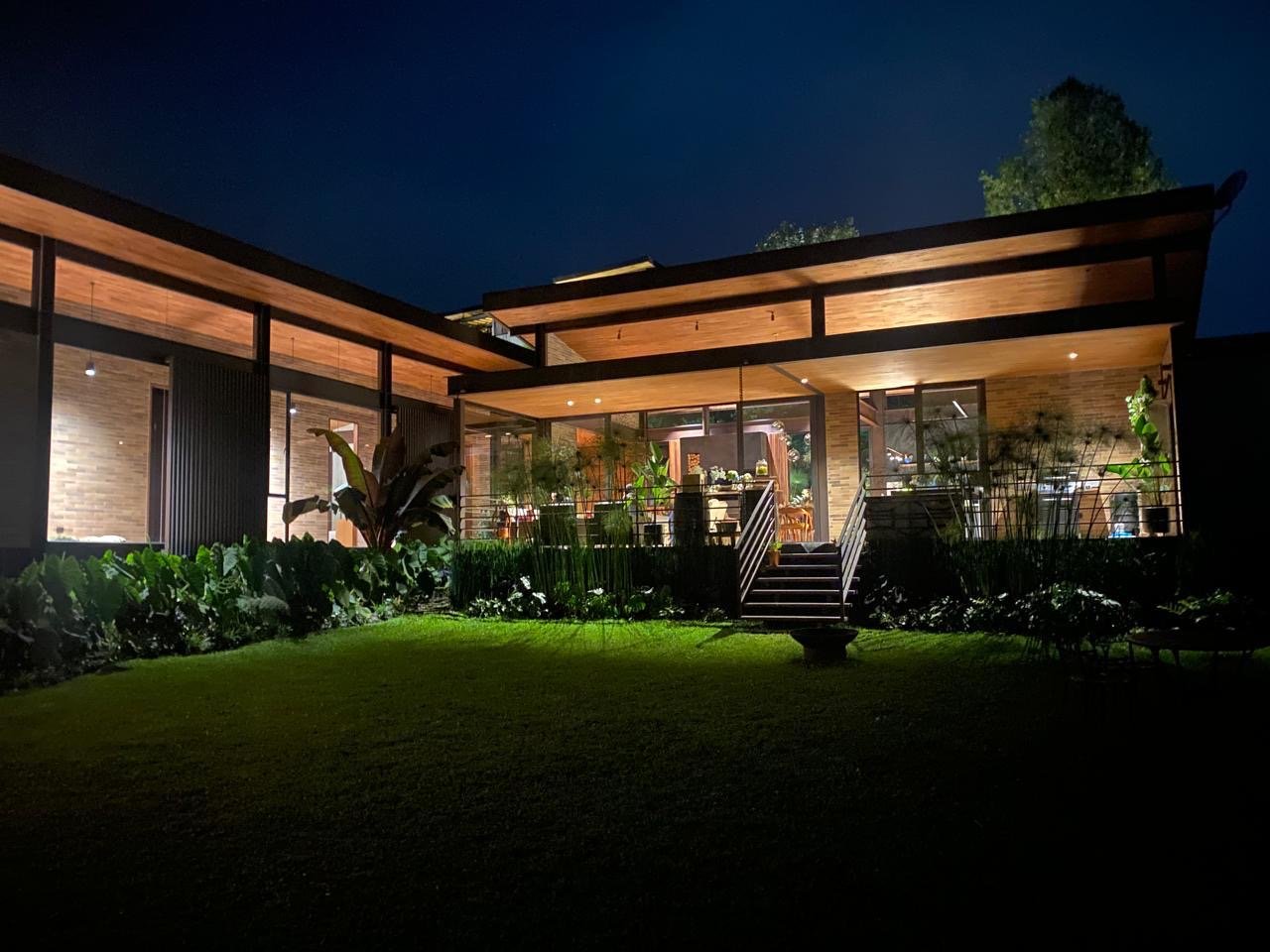 Exclusiva Casa Campestre en Renta o venta en el Sector del Retiro  - Image 2