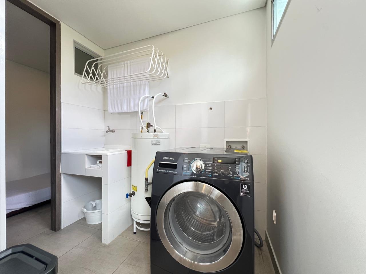Apartamento en Renta amoblado a pasos del centro comercial el Tesoro - 22
