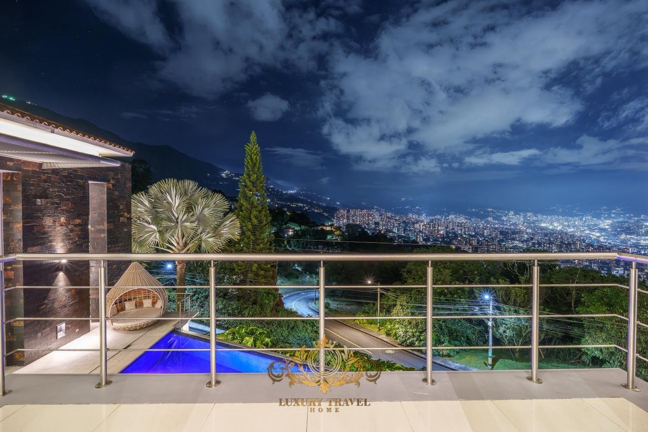 Luxury Mansion for Short-Term & Monthly Rental – El Poblado - 10