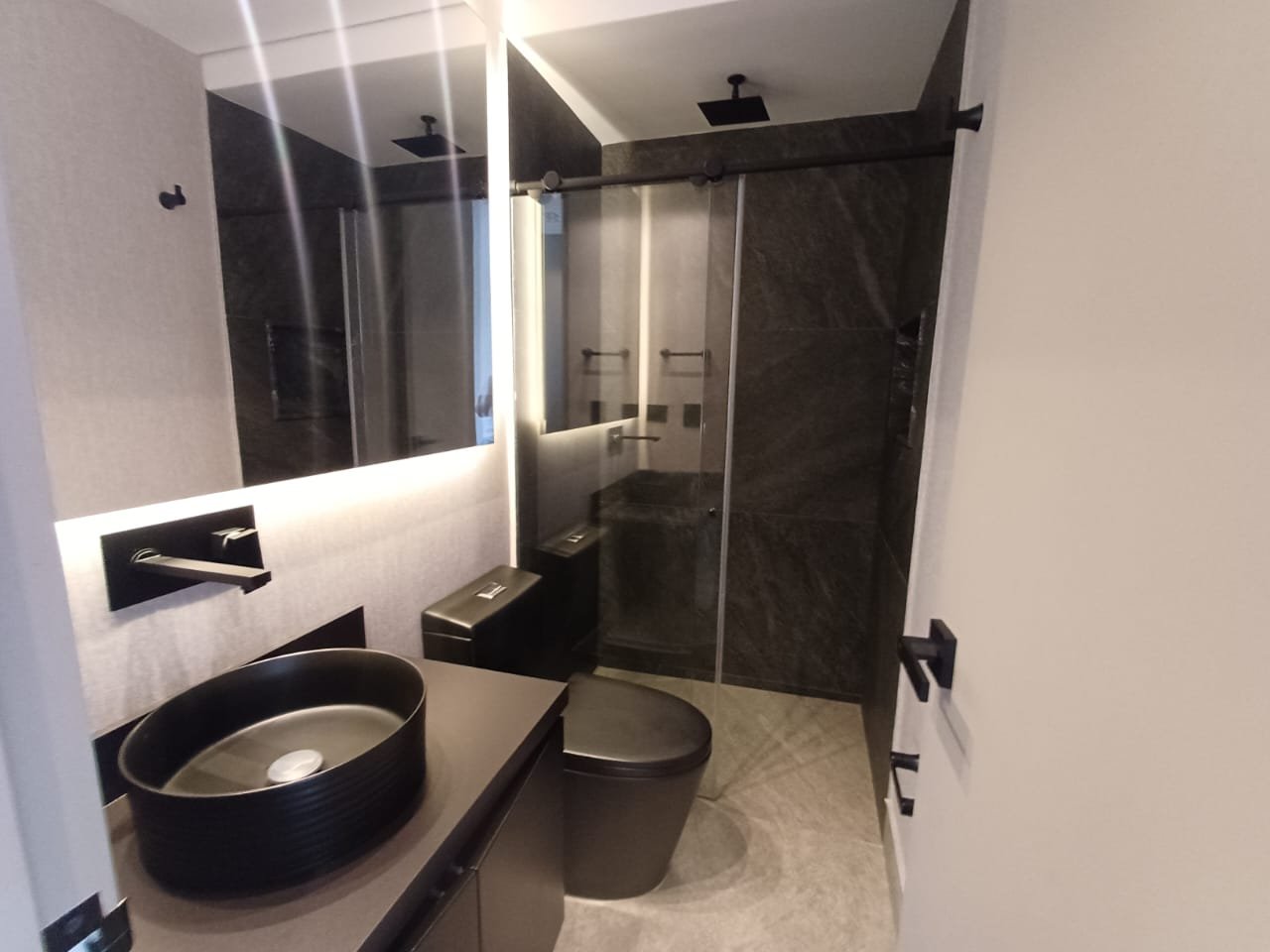 Gran apartamento con vista a la ciudad en Renta en el poblado  — 10