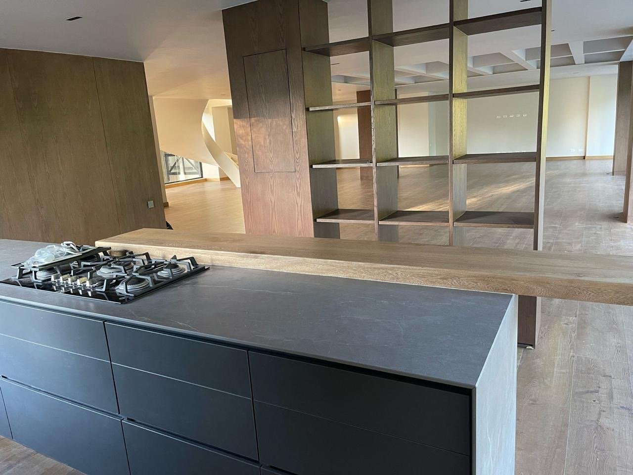 Exclusivo apartamento Remodelado en Venta  - Image 6