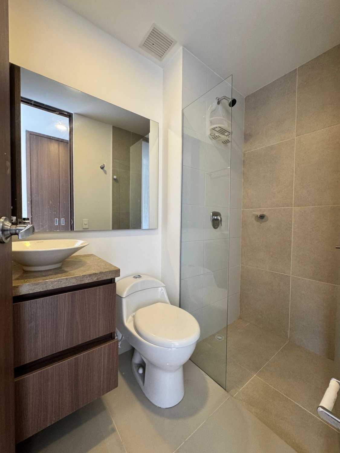 Elegancia Moderna en Envigado - Image 6