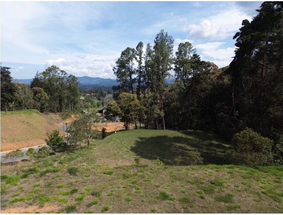 Exclusivo lote en parcelación en venta en el sector de Llano grande  — 4
