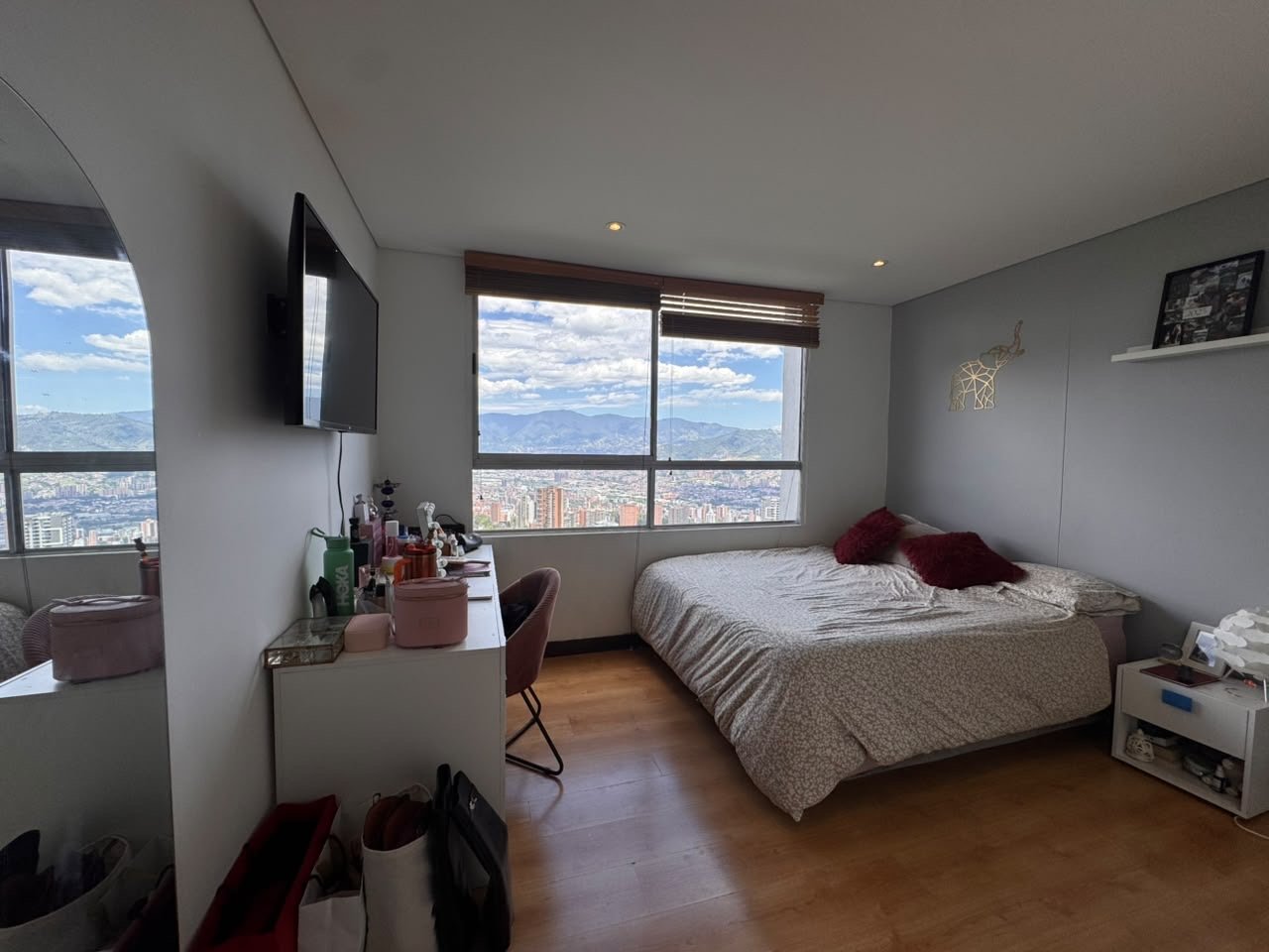 Exclusivo Duplex de lujo con vista a la ciudad en Venta  — 18
