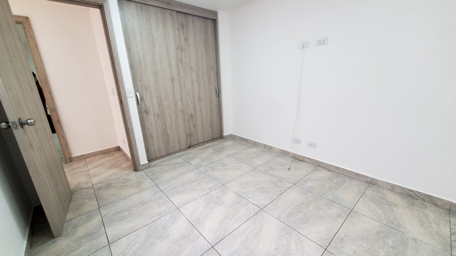 Moderno Apartamento en Laureles Nogal - Image 12