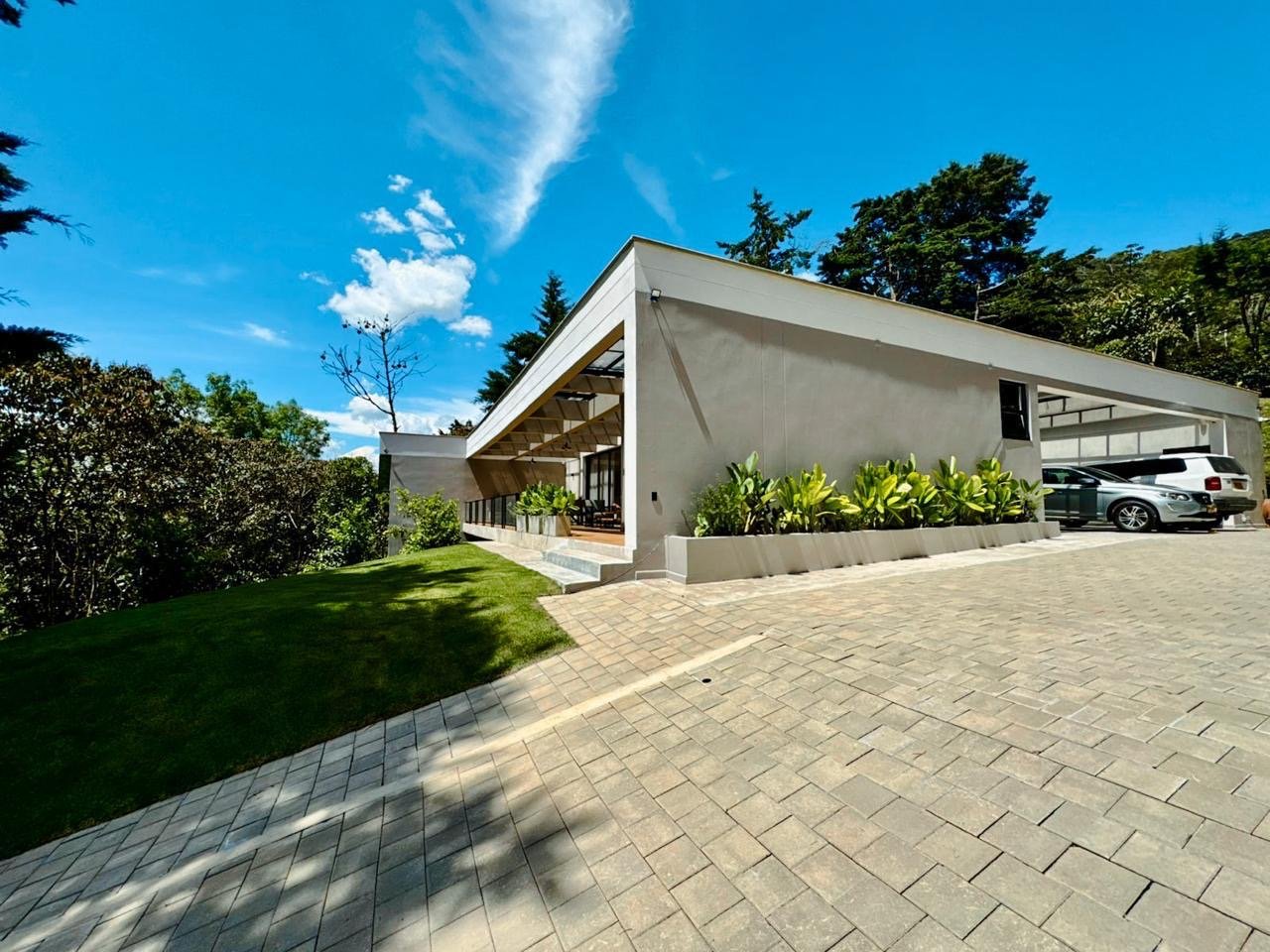 En Renta o Venta exclusiva Casa en Altos de escobero  - Image 2