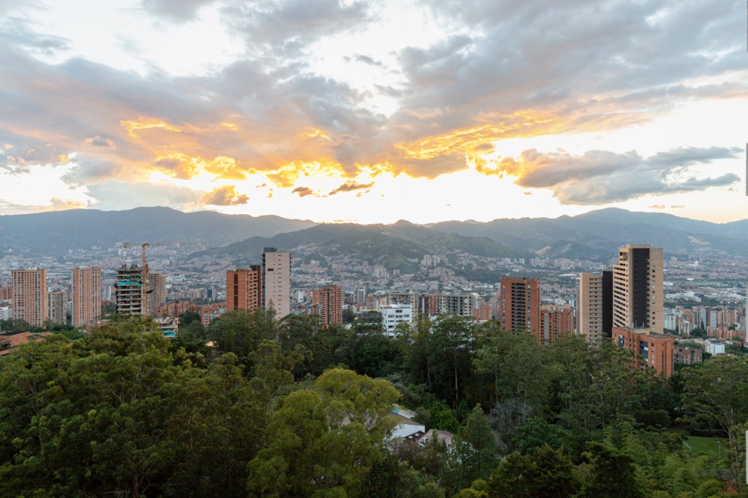 Elegante Apartamento en Poblado — 6