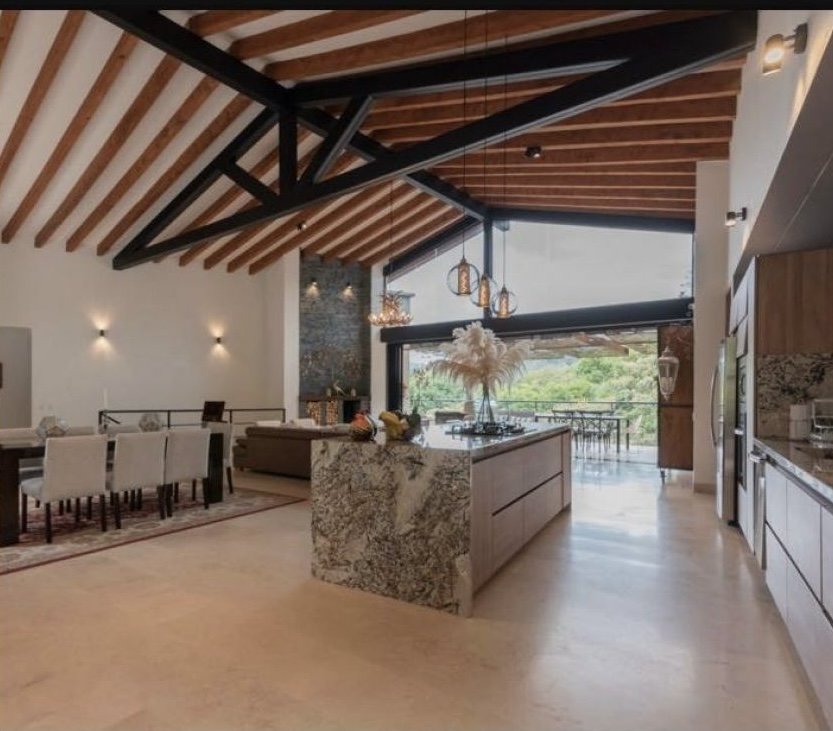 Gran Casa Campestre privada en Venta con Bossque nativo  — 3