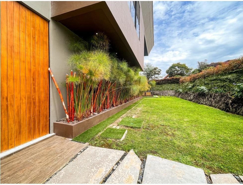 Exclusiva Casa Lujosa en Alto de las palmas  - Image 5