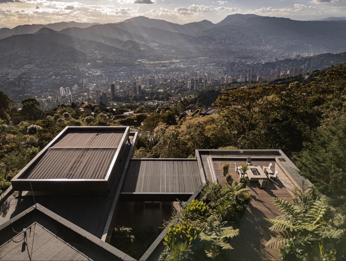 Exclusiva casa de lujo en Venta con la mejor Vista a la ciudad de Medellín  - 11